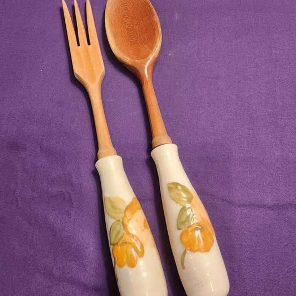 Metloc by Poppytrail, Sculpted Zinnia, fork and spoon set #